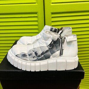 Papucei Designer Ankle Boots – Quilted Leather Platform Shoes